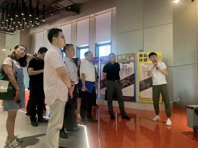 重慶市榮昌區科學技術局領導蒞臨阿里云創新中心(重慶)參觀交流
